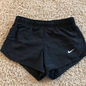 XS black nike shorts